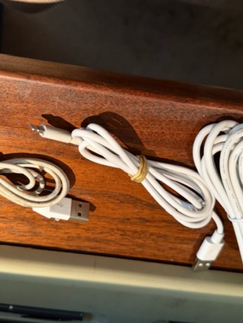 CELL PHONE PLUGS-SANSOME